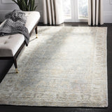Safavieh Maharaja 4'-0" x 6'-0" Rug in Light Blue / Ivory