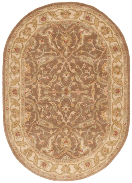 Safavieh Antiquity 4'-6" x 6'-6" Rug in Brown / Gold