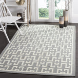 Safavieh Dhurries 4'-0" x 6'-0" Rug in Soft Grey / Ivory