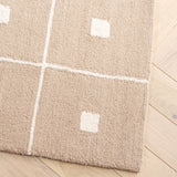 Safavieh Martha Stewart 300 8'-0" x 10'-0" Rug in Beige / Ivory