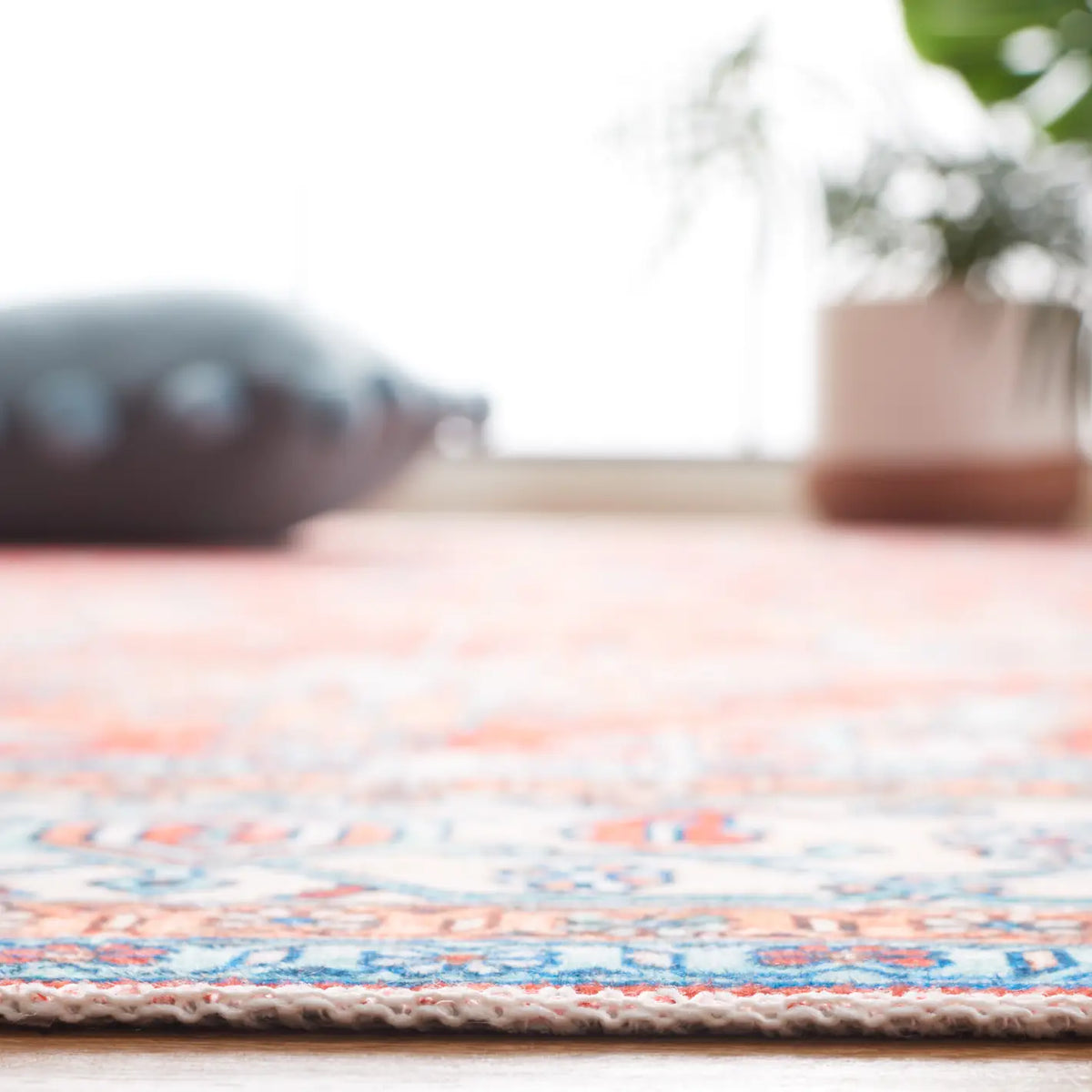 Safavieh Arizona 4'-0" x 6'-0" Rug in Rust / Aqua