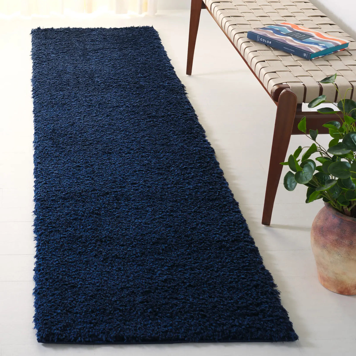 Safavieh Lindsay Shag 2'-2" x 10'-0" Rug in Navy