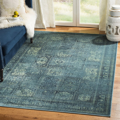Safavieh Vintage 4'-0" x 5'-7" Rug in Turquoise / Multi