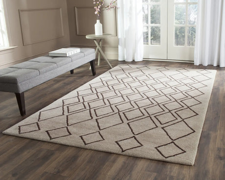 Safavieh Soho 3'-6" x 5'-6" Rug in Light Grey / Dark Grey