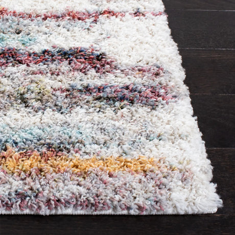 Safavieh Calista 4'-5" x 6'-5" Rug in Rust / Gold