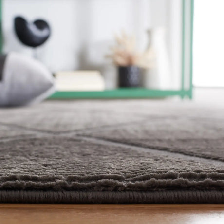 Safavieh Revive 4'-0" x 6'-0" Rug in Charcoal
