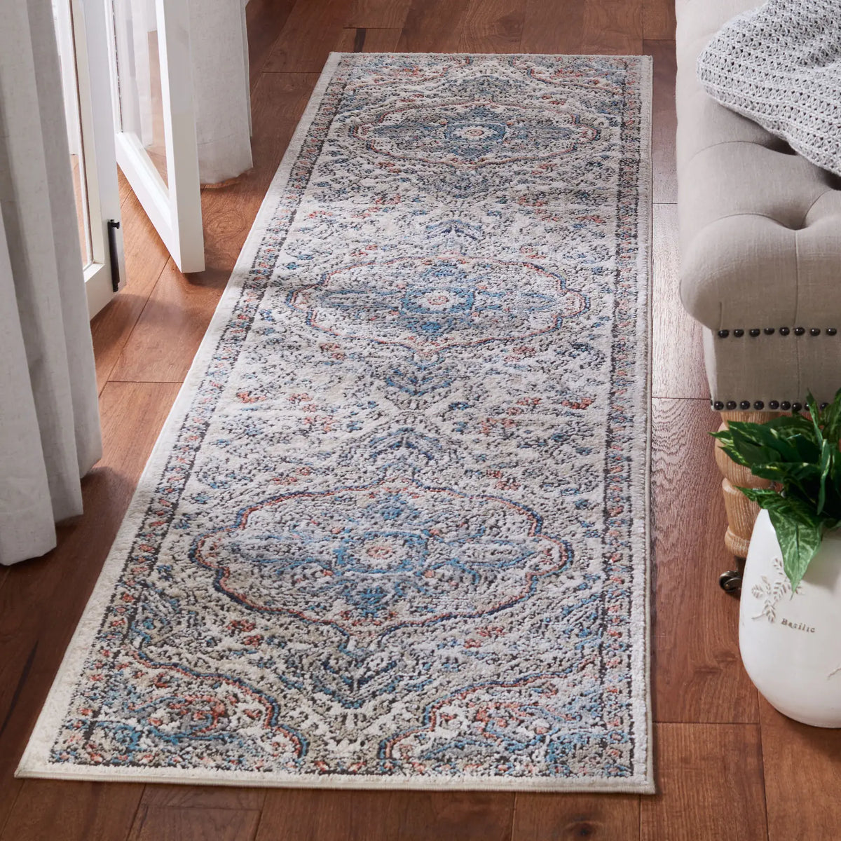 Safavieh Oregon 800 2'-2" x 10'-0" Rug in Grey / Blue