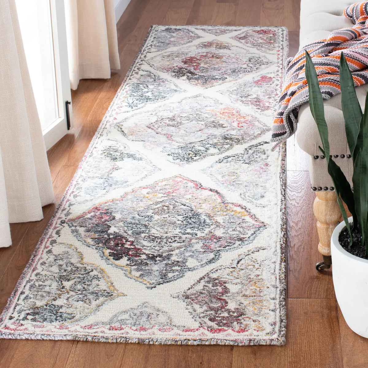 Safavieh Micro-Loop 2'-3" x 9'-0" Rug in Grey / Ivory