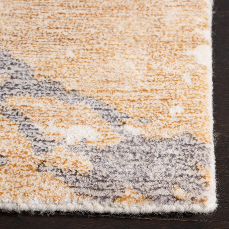 Safavieh Restoration Vintage 5'-0" x 8'-0" Rug in Gold / Ivory