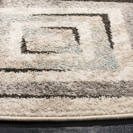 Safavieh Amsterdam 6'-7" x 6'-7" Rug in Cream / Beige