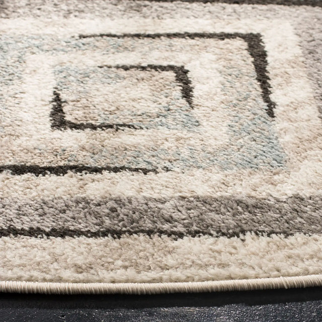 Safavieh Amsterdam 6'-7" x 6'-7" Rug in Cream / Beige