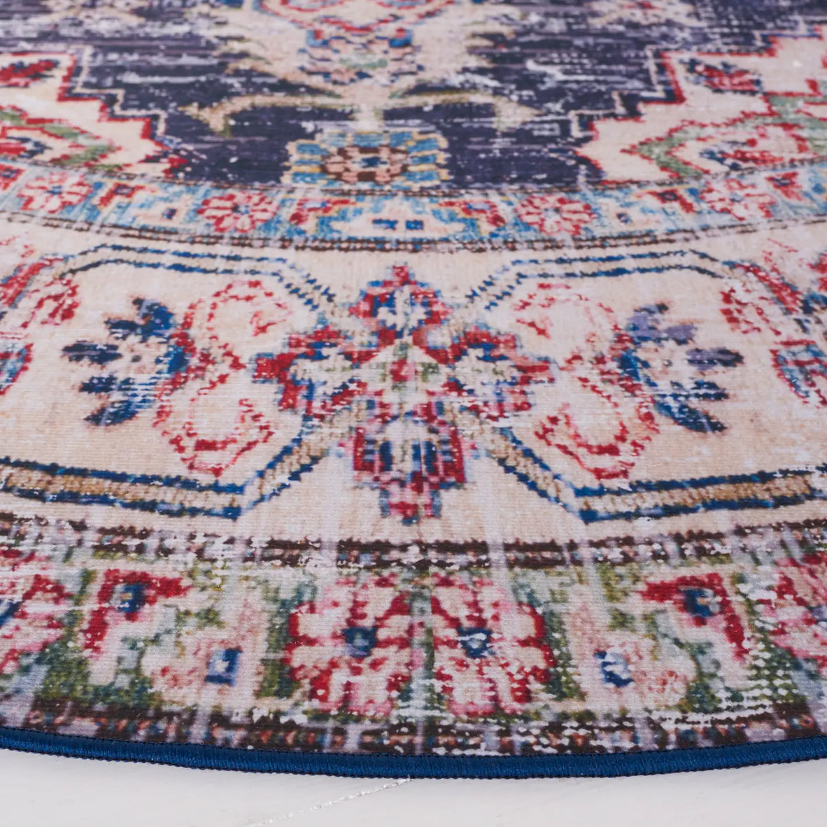 Safavieh Tucson 6'-0" x 6'-0" Rug in Navy / Beige