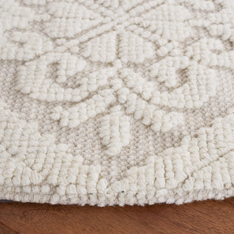 Safavieh Vermont 6'-0" x 6'-0" Rug in Ivory