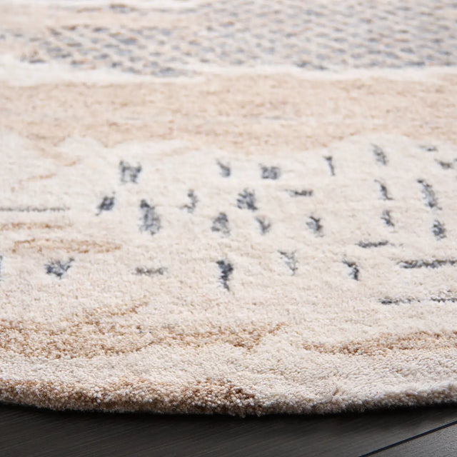 Safavieh Harvest 6'-0" x 6'-0" Rug in Beige / Grey