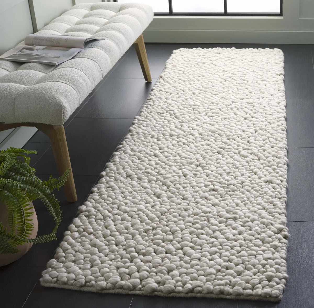 Safavieh Natura 2'-3" x 8'-0" Rug in Ivory