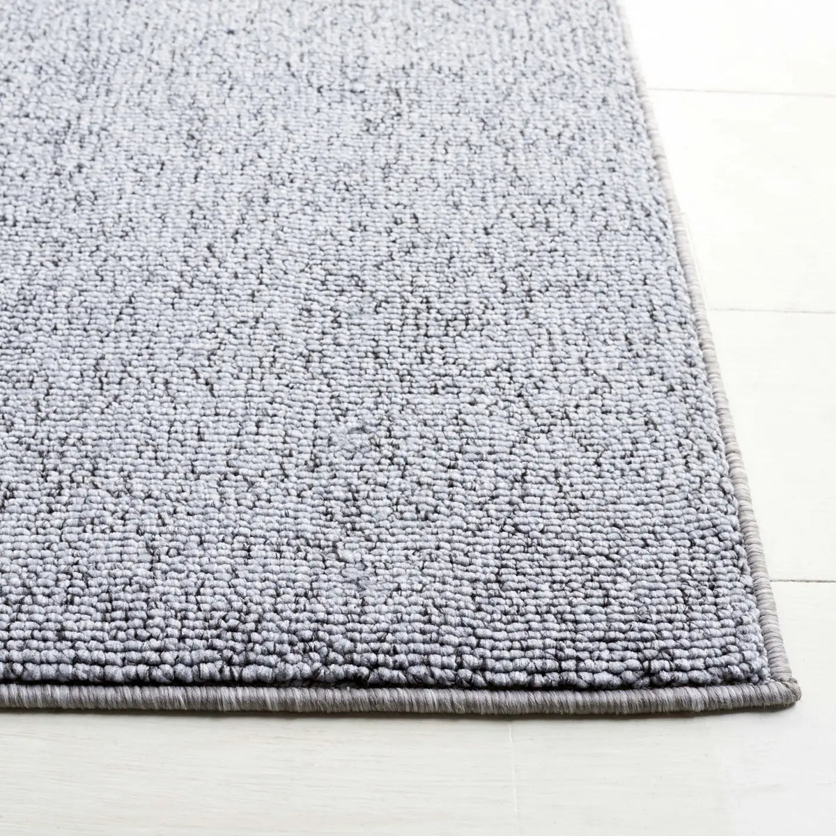 Safavieh River 4'-0" x 6'-0" Rug in Grey / Charcoal