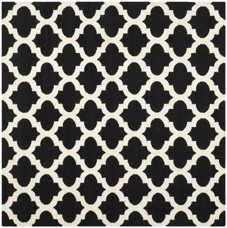 Safavieh Dhurries 6'-0" x 6'-0" Rug in Black / Ivory