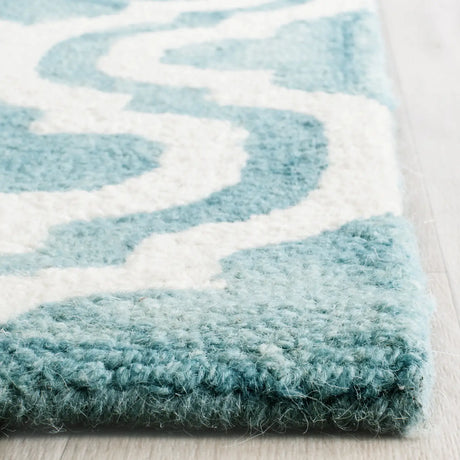 Safavieh Dip Dye 2'-3" x 10'-0" Rug in Turquoise / Ivory