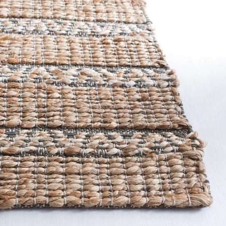 Safavieh Natural Fiber 4'-0" x 6'-0" Rug in Olive / Natural
