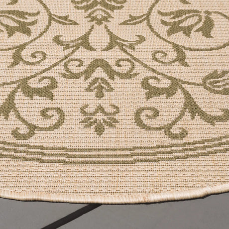 Safavieh Courtyard 5'-3" x 5'-3" Rug in Natural / Olive