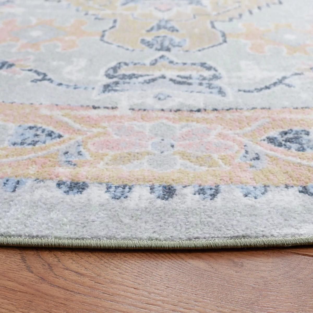 Safavieh Bayside 6'-7" x 6'-7" Rug in Sage / Gold