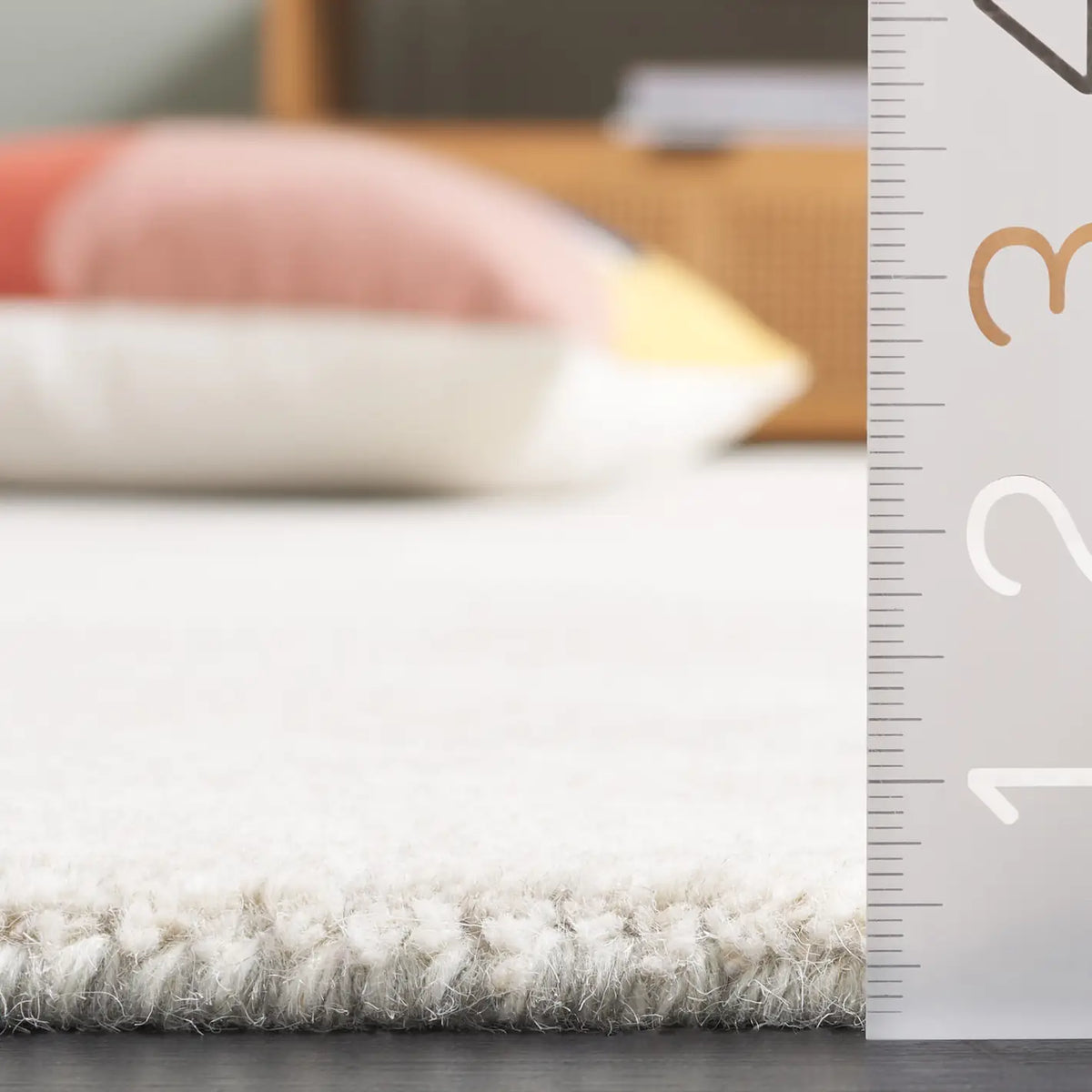 Safavieh Rodeo Drive 5'-0" x 8'-0" Rug in Ivory / Grey