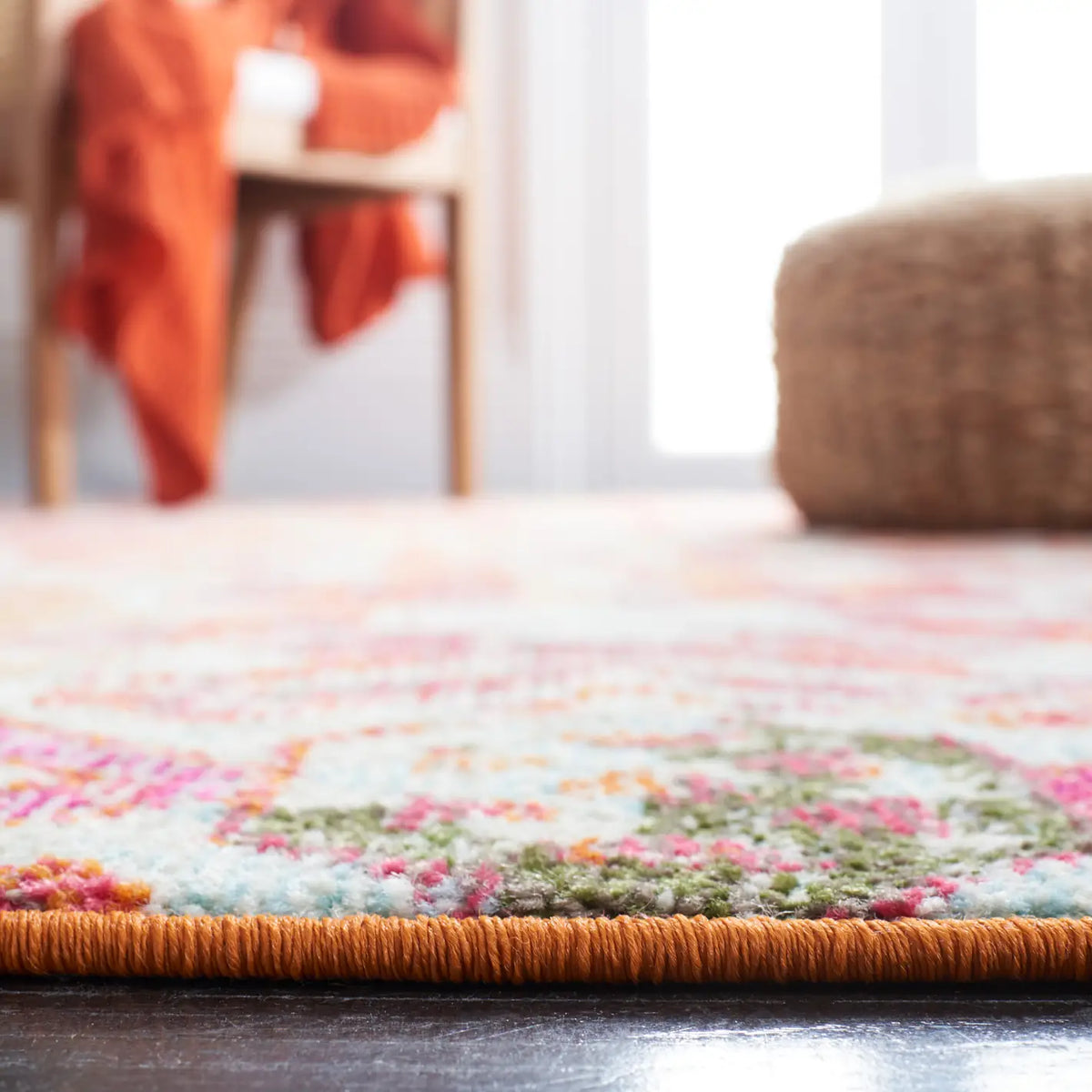 Safavieh Madison 4'-0" x 6'-0" Rug in Orange / Ivory