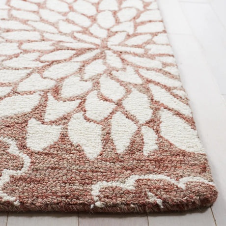 Safavieh Jardin 5'-0" x 8'-0" Rug in Brown / Ivory