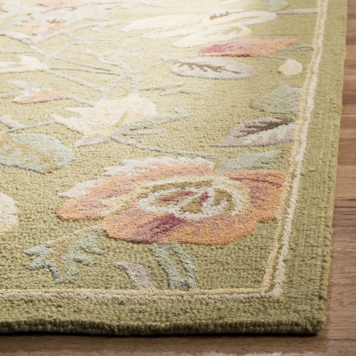 Safavieh Blossom 5'-0" x 8'-0" Rug in Green / Multi