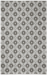 Safavieh Montauk 5'-0" x 8'-0" Rug in Black / Ivory