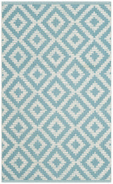Safavieh Montauk 2'-3" x 3'-9" Rug in Light Blue / Ivory