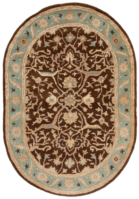 Safavieh Antiquity 4'-6" x 6'-6" Rug in Brown / Green