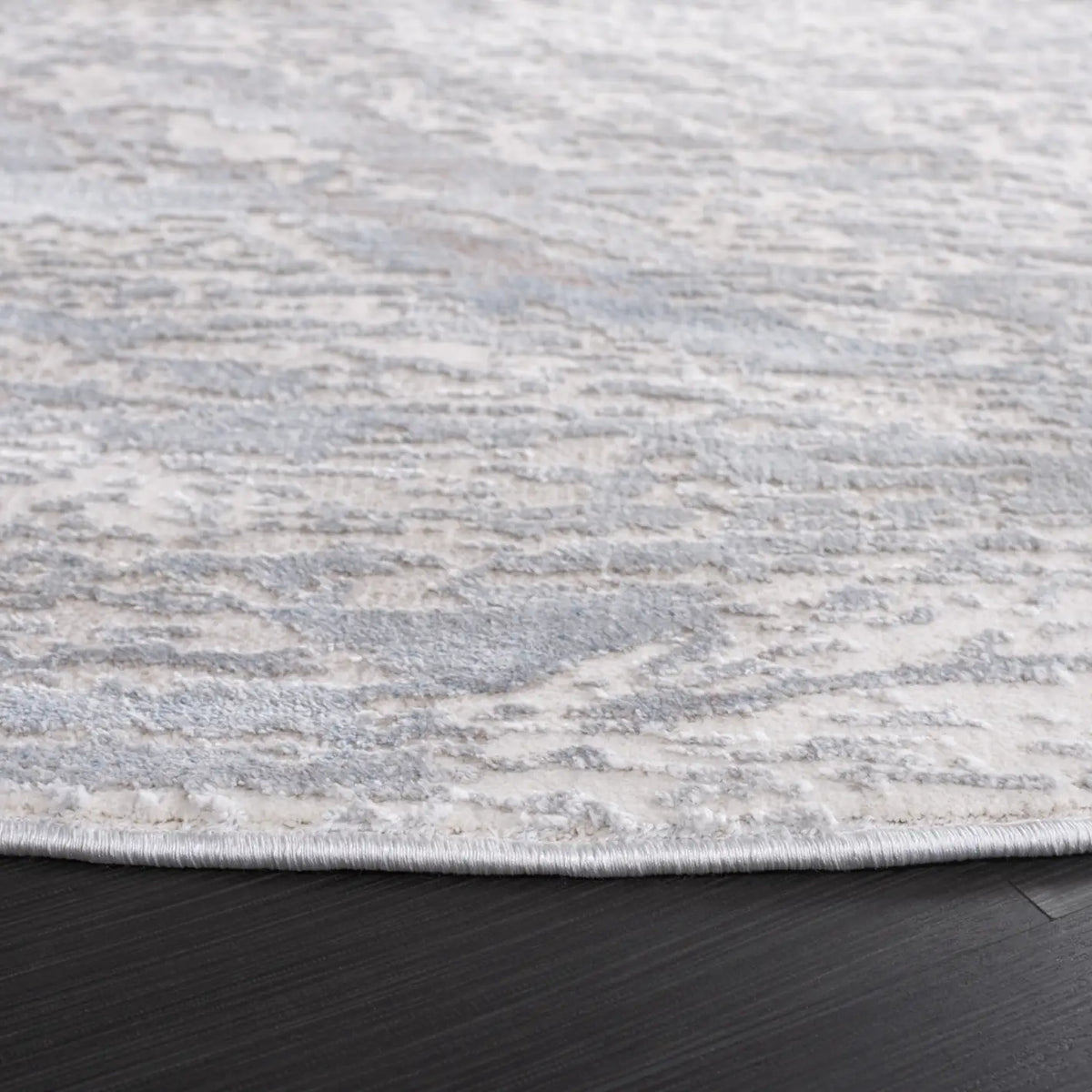 Safavieh Platinum 6'-7" x 6'-7" Rug in Grey / Ivory Beige