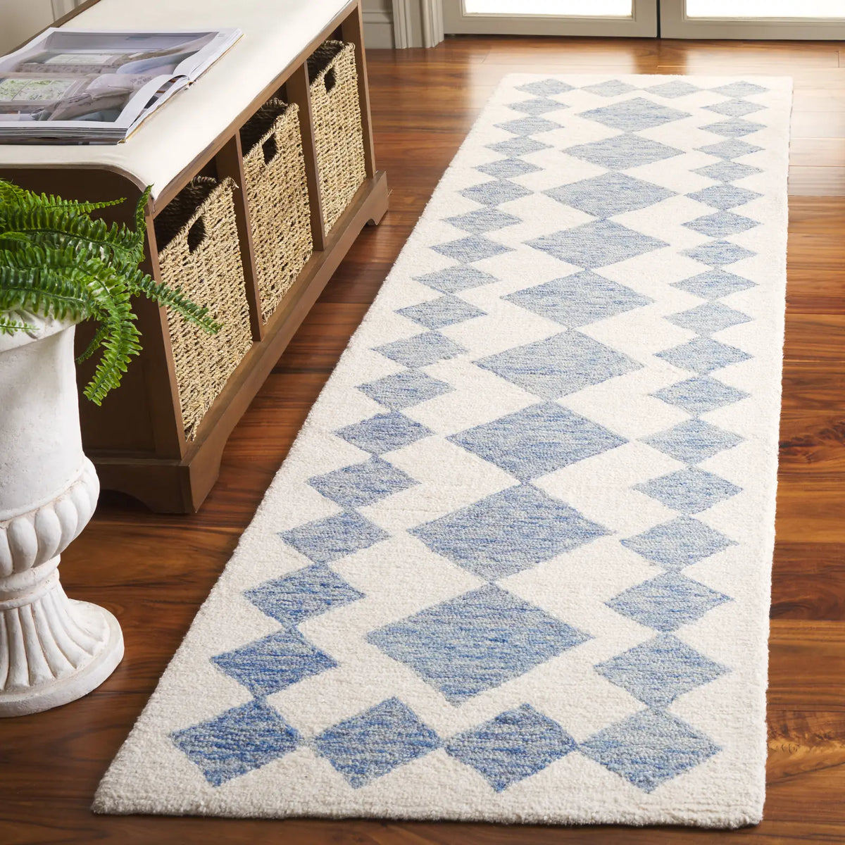Safavieh Ebony 2'-3" x 9'-0" Rug in Blue / Ivory