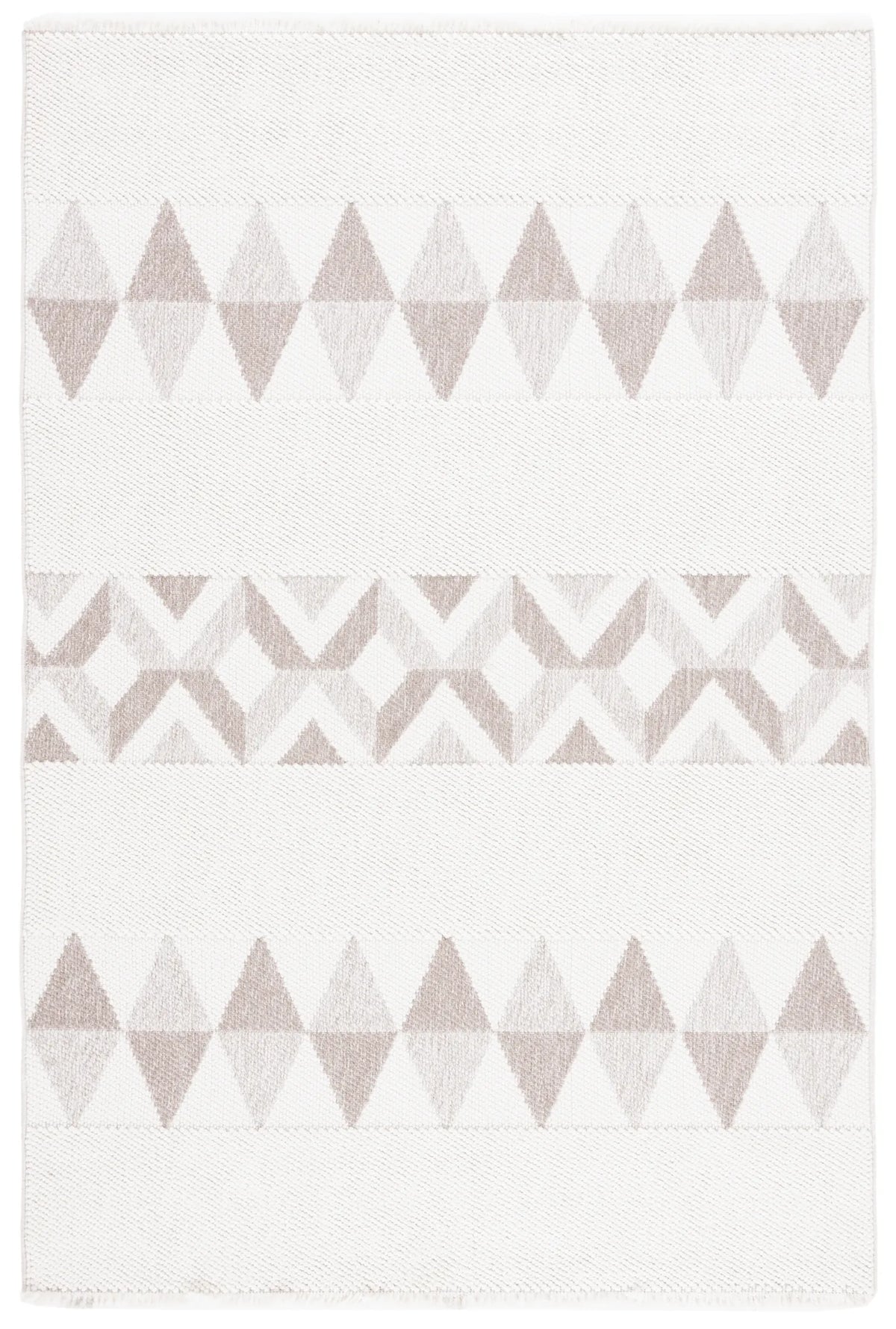 Safavieh Lotus 4'-0" x 6'-0" Rug in Ivory / Beige