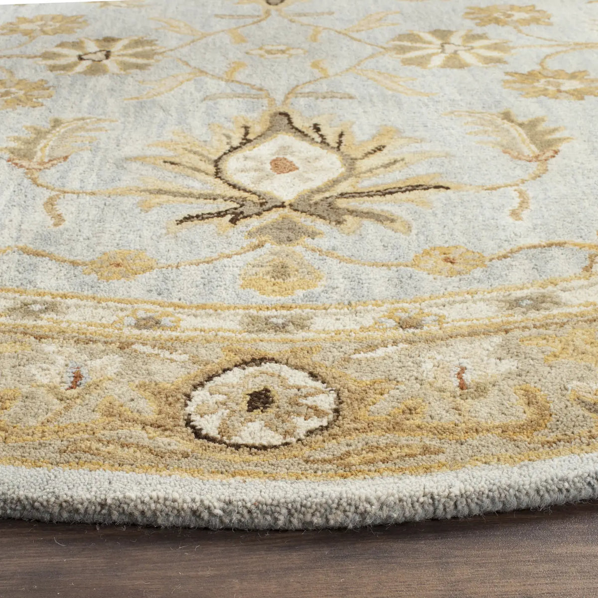 Safavieh Antiquity 6'-0" x 6'-0" Rug in Light Blue / Sage