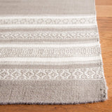Safavieh Dhurries 5'-0" x 8'-0" Rug in Light Brown