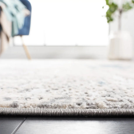Safavieh Invista 4'-0" x 6'-0" Rug in Grey / Blue