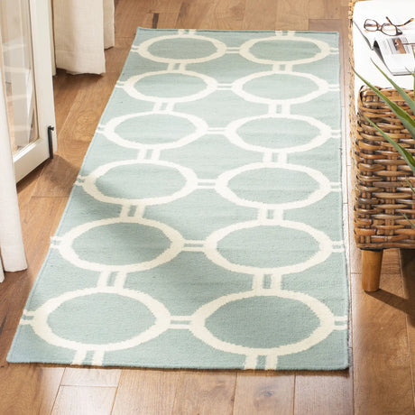 Safavieh Dhurries 2'-6" x 8'-0" Rug in Light Blue / Ivory
