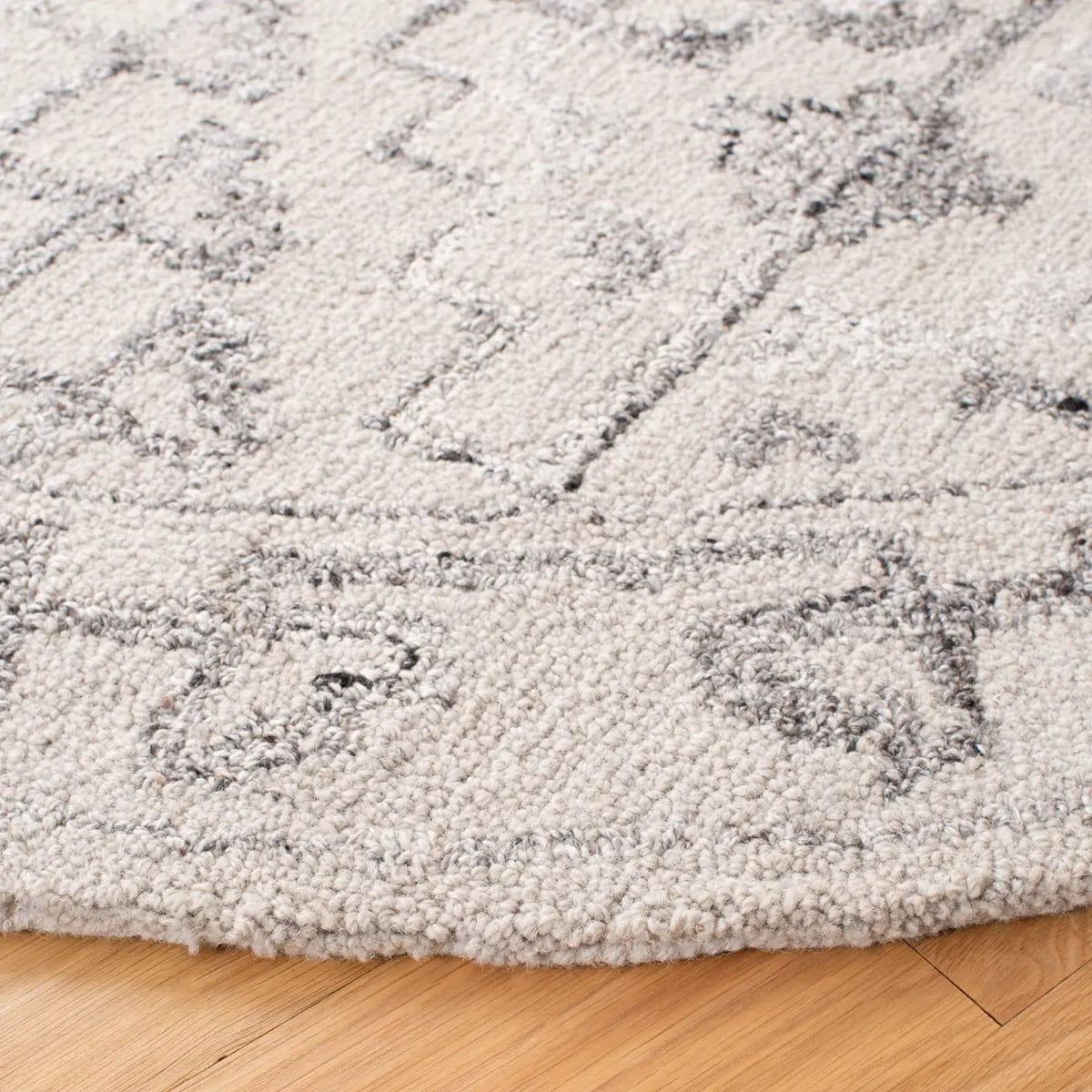 Safavieh Abstract 6'-0" x 6'-0" Rug in Taupe / Black