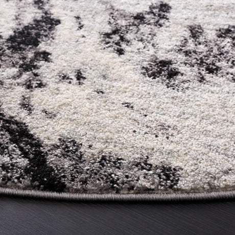 Safavieh Tulum 6'-7" x 6'-7" Rug in Ivory / Black