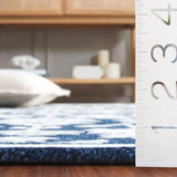 Safavieh Ebony 4'-0" x 6'-0" Rug in Navy / Ivory