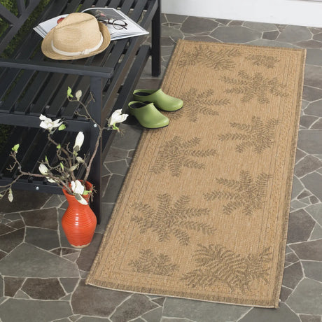 Safavieh Courtyard 2'-3" x 6'-7" Rug in Natural / Gold