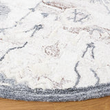 Safavieh Glamour 6'-0" x 6'-0" Rug in Light Brown / Grey