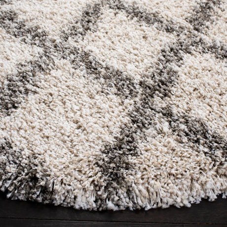 Safavieh Hudson Shag 5'-0" x 5'-0" Rug in Ivory / Grey