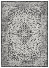 Safavieh Courtyard 4'-0" x 5'-7" Rug in Black / Grey