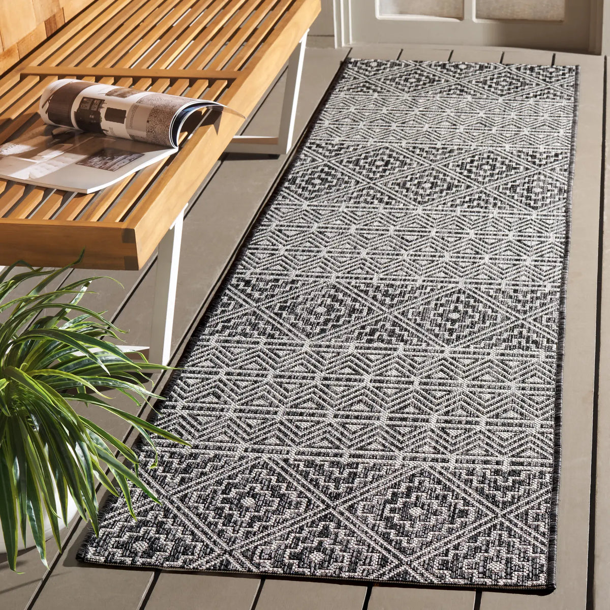 Safavieh Courtyard 2'-3" x 12'-0" Rug in Black / Grey