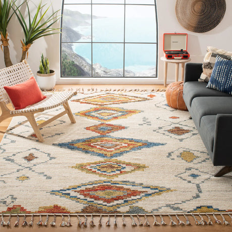 Safavieh Kenya 6'-0" x 9'-0" Rug in Ivory / Multi