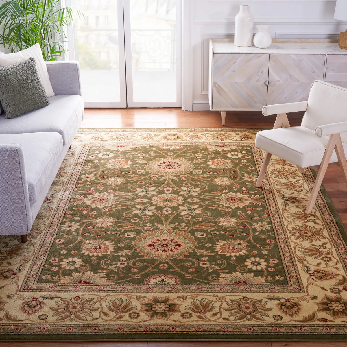 Safavieh Lyndhurst 8'-0" x 10'-0" Rug in Sage / Ivory
