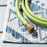 Safavieh Courtyard 4'-0" x 5'-7" Rug in Ivory / Navy
